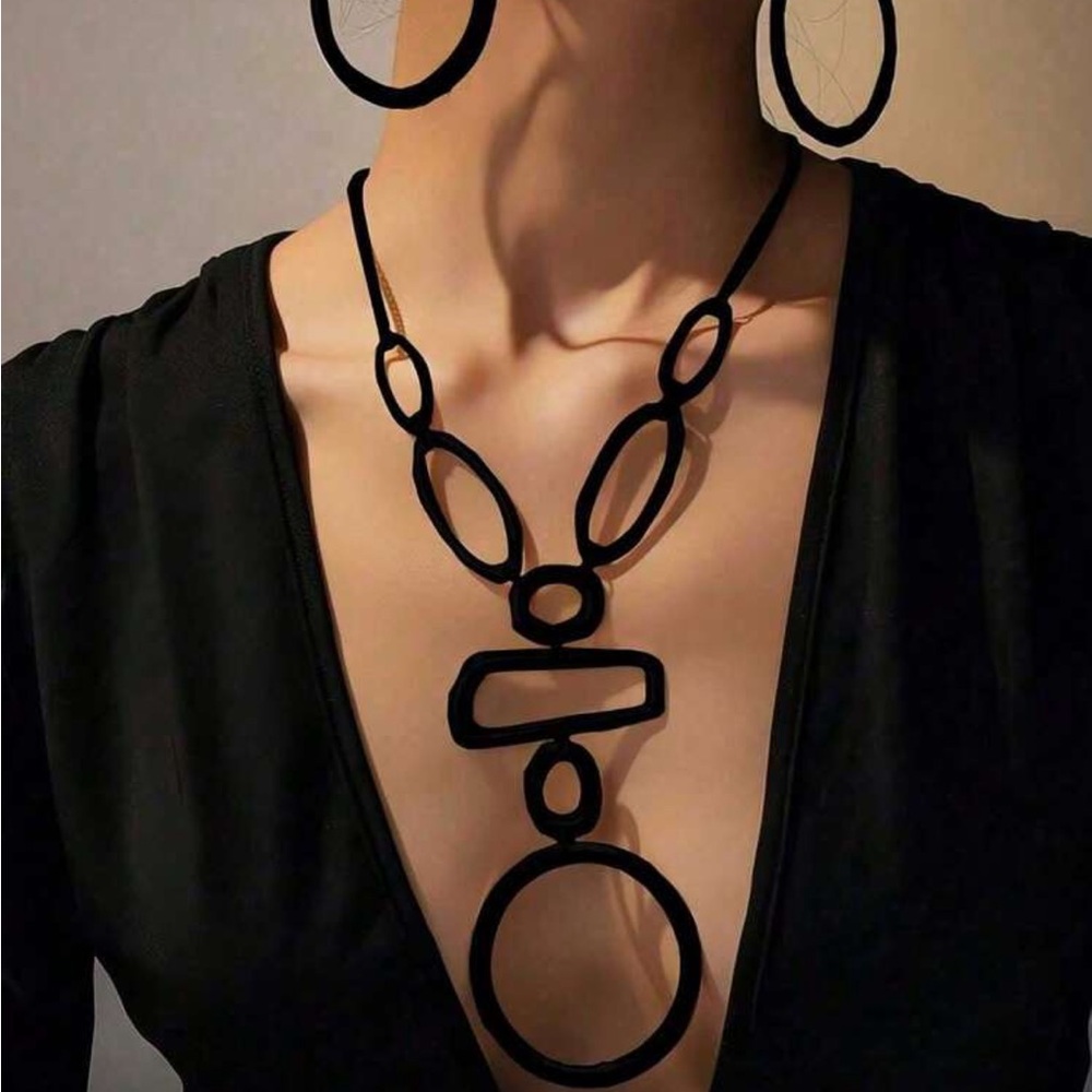 Bold Black Geometric Pendant Necklace and Earring Set - Unbranded